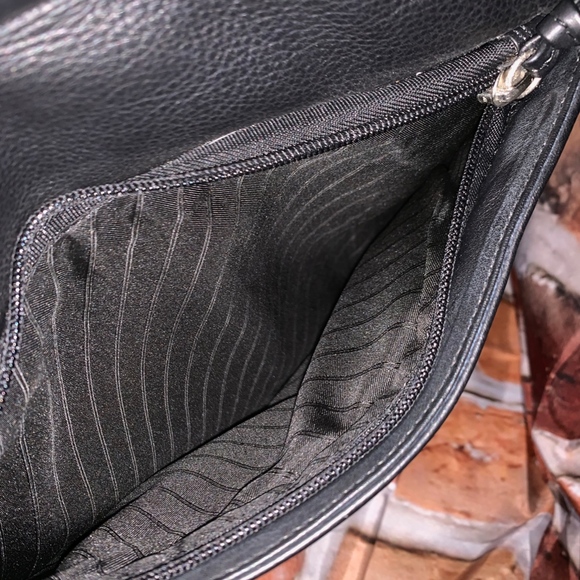 Tuci Italia Reptile Crossbody - Picture 3 of 6